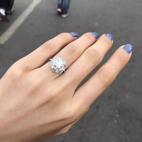 New 925 Silver Luxury Large Flower Diamond Ring - Picture 3 of 5